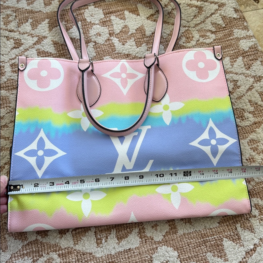 Louis Vuitton Multicolor Monogram Tote $200 - Picture 11 of 11